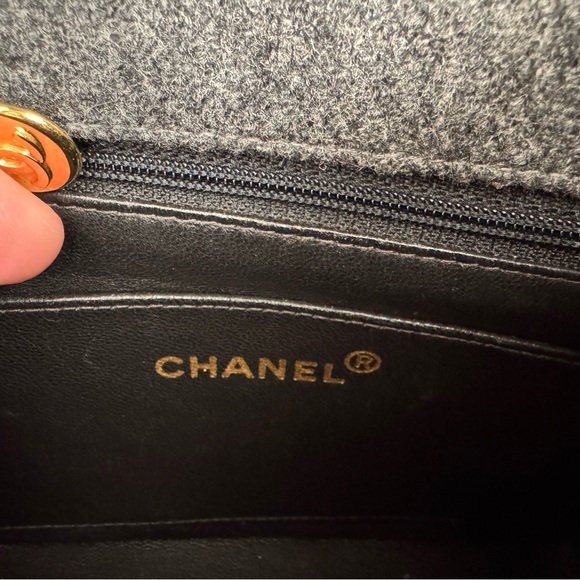 Chanel Vintage Grey Wool Mini Square Flap 24k Gold Plated Hardware - Picture 15 of 16